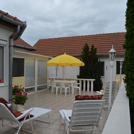 Henrietta - Violetta Apartman Hajdúszoboszló Exteriér fotografie