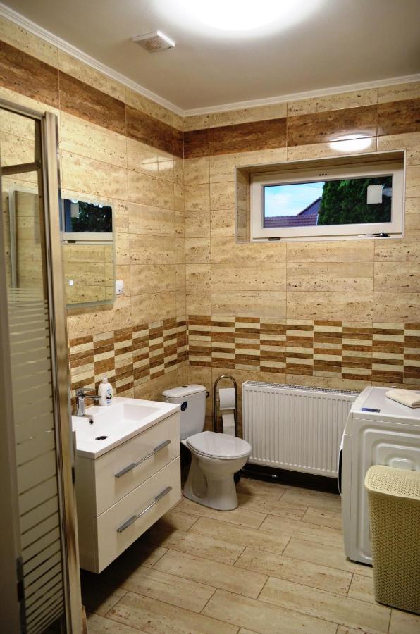 Henrietta - Violetta Apartman Hajdúszoboszló Exteriér fotografie