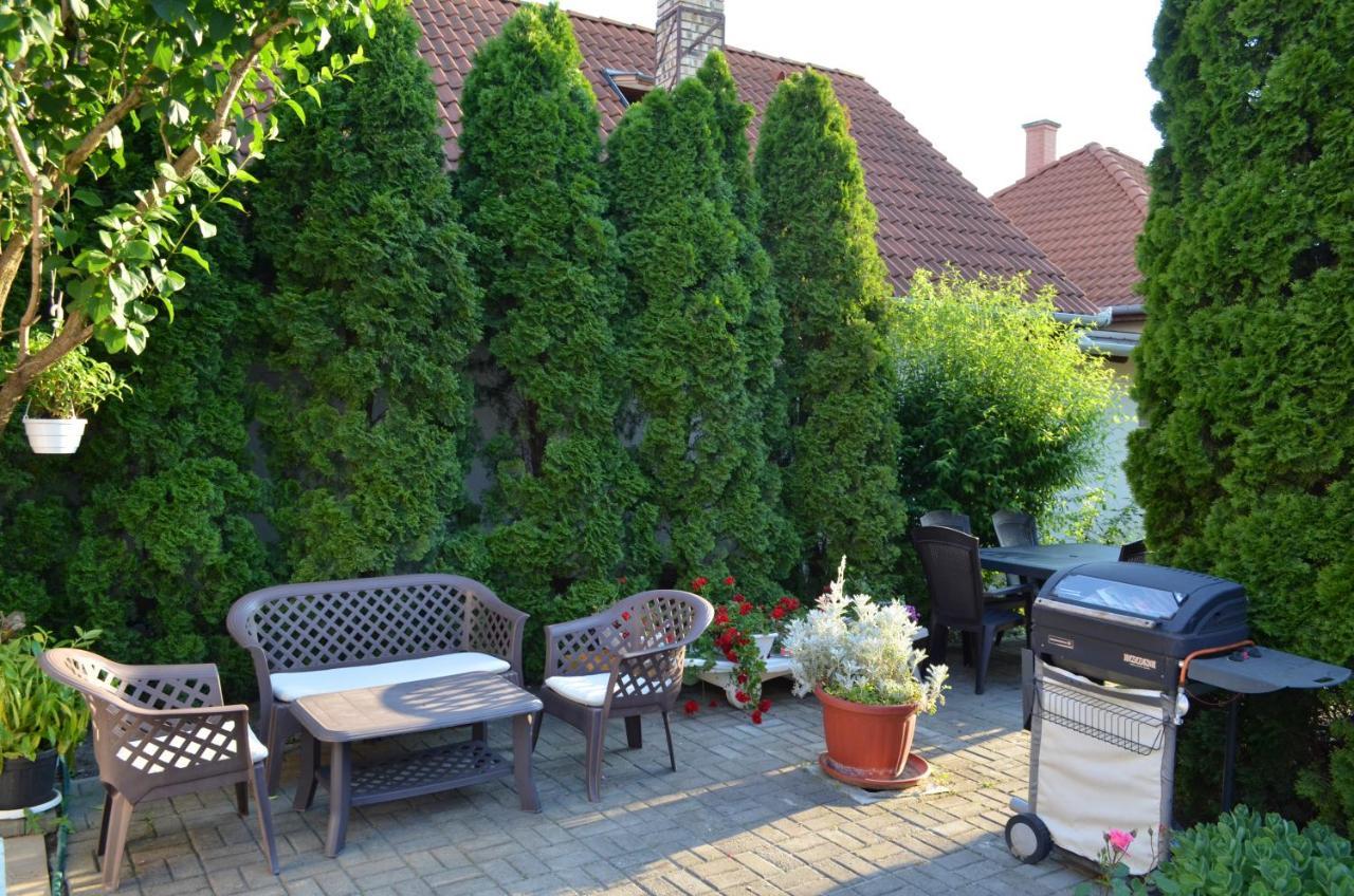 Henrietta - Violetta Apartman Hajdúszoboszló Exteriér fotografie