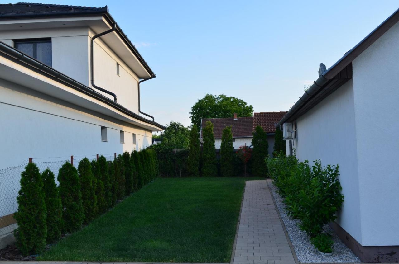 Henrietta - Violetta Apartman Hajdúszoboszló Exteriér fotografie