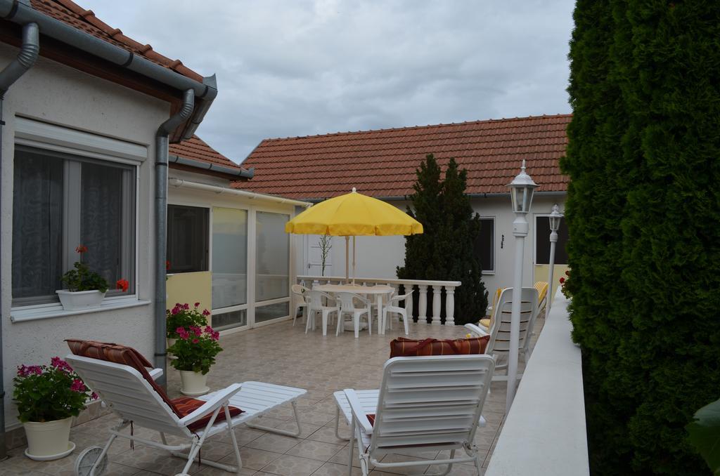 Henrietta - Violetta Apartman Hajdúszoboszló Exteriér fotografie
